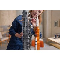 Конструктор LEGO Icons 10341 Космическая пусковая система NASA Artemis - Изображение №15 — Chaika Market