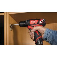 Дрель-шуруповерт Milwaukee M12 BDD-202C 4933441915 (с 2-мя АКБ, кейс) - Изображение №2 — Chaika Market