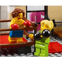 Конструктор LEGO Creator 10260 Ресторанчик в центре - Изображение №17 — Chaika Market