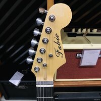 Электрогитара Fabio ST100 N - Изображение №6 — Chaika Market