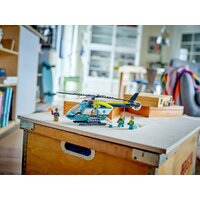 Конструктор LEGO City 60405 Аварийно-спасательный вертолет - Изображение №9 — Chaika Market