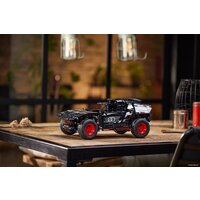 Конструктор LEGO Technic 42160 Audi RS Q e-tron - Изображение №10 — Chaika Market