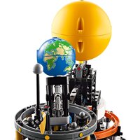 Конструктор LEGO Technic 42179 Планета Земля и Луна на орбите - Изображение №6 — Chaika Market