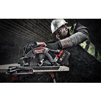 Дисковая (циркулярная) пила Milwaukee M18 CCS55-0X 4933451429 (без АКБ) - Изображение №5 — Chaika Market