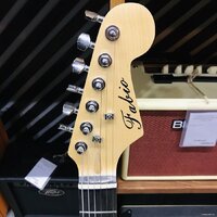 Электрогитара Fabio ST100 BK - Изображение №5 — Chaika Market