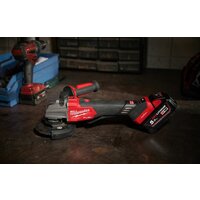 Угловая шлифмашина Milwaukee M18 Fuel One-Key M18FSAGSVO125X-0X 4933493552 (без АКБ, кейс) - Изображение №16 — Chaika Market