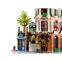 Конструктор LEGO Creator Expert 10297 Бутик-отель - Изображение №2 — Chaika Market