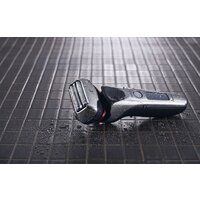 Электробритва Panasonic ES-LT4N - Изображение №6 — Chaika Market