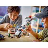 Конструктор LEGO City Модульная космическая станция 60433 - Изображение №11 — Chaika Market