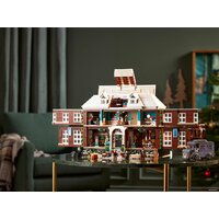 Конструктор LEGO Ideas 21330 Один дома - Изображение №41 — Chaika Market