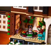 Конструктор LEGO Ideas 21330 Один дома - Изображение №28 — Chaika Market