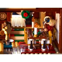 Конструктор LEGO Ideas 21330 Один дома - Изображение №23 — Chaika Market