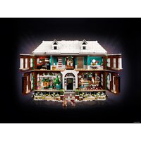 Конструктор LEGO Ideas 21330 Один дома - Изображение №54 — Chaika Market