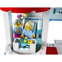Конструктор LEGO City 60330 Больница - Изображение №19 — Chaika Market