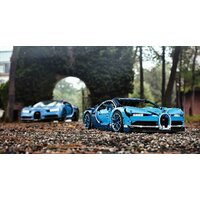 Конструктор LEGO Technic 42083 Bugatti Chiron - Изображение №18 — Chaika Market