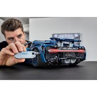 Конструктор LEGO Technic 42083 Bugatti Chiron - Изображение №15 — Chaika Market