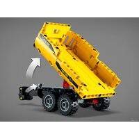 Конструктор LEGO Technic 42136 John Deere 9620R 4WD Tractor - Изображение №2 — Chaika Market