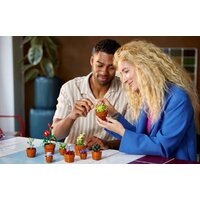 Конструктор LEGO Icons 10329 Крошечные Растения - Изображение №7 — Chaika Market