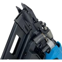 Гвоздезабиватель Toua DCFN3490 (с 2-мя АКБ, сумка) - Изображение №5 — Chaika Market