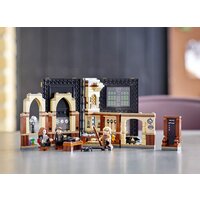 Конструктор LEGO Harry Potter 76397 Учеба в Хогвартсе: Урок защиты - Изображение №11 — Chaika Market