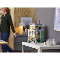 Конструктор LEGO Creator 10278 Полицейский участок - Изображение №17 — Chaika Market