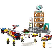 Конструктор LEGO City 60321 Пожарная команда - Изображение №24 — Chaika Market