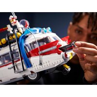 Конструктор LEGO Creator 10274 Автомобиль Охотников за привидениями ECTO-1 - Изображение №21 — Chaika Market