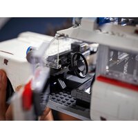Конструктор LEGO Creator 10274 Автомобиль Охотников за привидениями ECTO-1 - Изображение №23 — Chaika Market