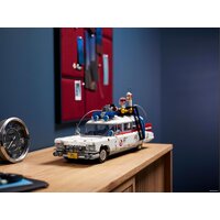 Конструктор LEGO Creator 10274 Автомобиль Охотников за привидениями ECTO-1 - Изображение №12 — Chaika Market