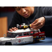 Конструктор LEGO Creator 10274 Автомобиль Охотников за привидениями ECTO-1 - Изображение №18 — Chaika Market