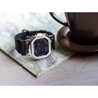 Наручные часы Casio GM-5600RW-1E - Изображение №4 — Chaika Market