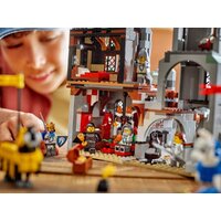 Конструктор LEGO Creator 3 в 1 31168 Средневековый замок конных рыцарей - Изображение №9 — Chaika Market