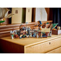 Конструктор LEGO Creator 3 в 1 31168 Средневековый замок конных рыцарей - Изображение №10 — Chaika Market