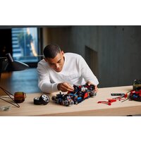 Конструктор LEGO Technic 42143 Ferrari Daytona SP3 - Изображение №6 — Chaika Market