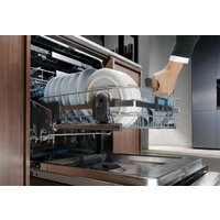 Встраиваемая посудомоечная машина Electrolux 900 ComfortLift KECA7400W - Изображение №8 — Chaika Market