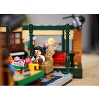 Конструктор LEGO Ideas 21319 Центральная кофейня - Изображение №19 — Chaika Market