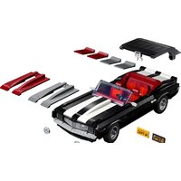 Конструктор LEGO Icons 10304 Chevrolet Camaro Z28 - Изображение №2 — Chaika Market