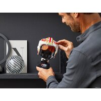 Конструктор LEGO Star Wars 75327 Шлем Люка Скайуокера (Красный-5) - Изображение №6 — Chaika Market