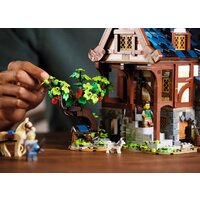 Конструктор LEGO Ideas 21325 Средневековая кузница - Изображение №18 — Chaika Market