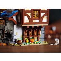 Конструктор LEGO Ideas 21325 Средневековая кузница - Изображение №19 — Chaika Market