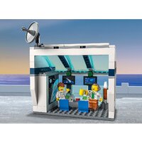 Конструктор LEGO City 60351 Космодром - Изображение №4 — Chaika Market