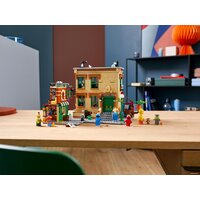 Конструктор LEGO Ideas 21324 Улица Сезам, 123 - Изображение №14 — Chaika Market