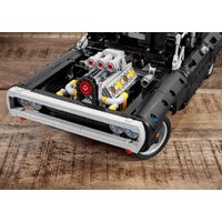 Конструктор LEGO Technic 42111 Dodge Charger Доминика Торетто - Изображение №15 — Chaika Market