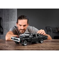 Конструктор LEGO Technic 42111 Dodge Charger Доминика Торетто - Изображение №10 — Chaika Market