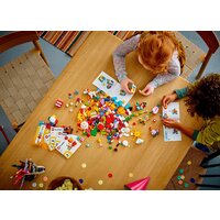 Набор деталей LEGO Classic 11029 Творческая коробка для вечеринок - Изображение №11 — Chaika Market