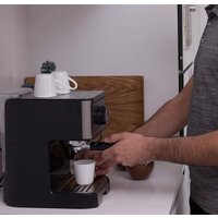 Рожковая кофеварка Black & Decker BXCO1200E - Изображение №6 — Chaika Market