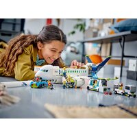 Конструктор LEGO City 60367 Пассажирский самолет - Изображение №9 — Chaika Market