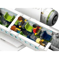 Конструктор LEGO City 60367 Пассажирский самолет - Изображение №6 — Chaika Market