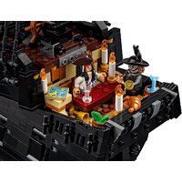 Конструктор LEGO Icons 10365 Пираты Карибского моря: Черная жемчужина - Изображение №9 — Chaika Market
