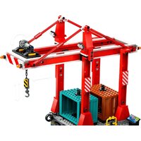 Конструктор LEGO City 60422 Морской порт с грузовым судном - Изображение №7 — Chaika Market